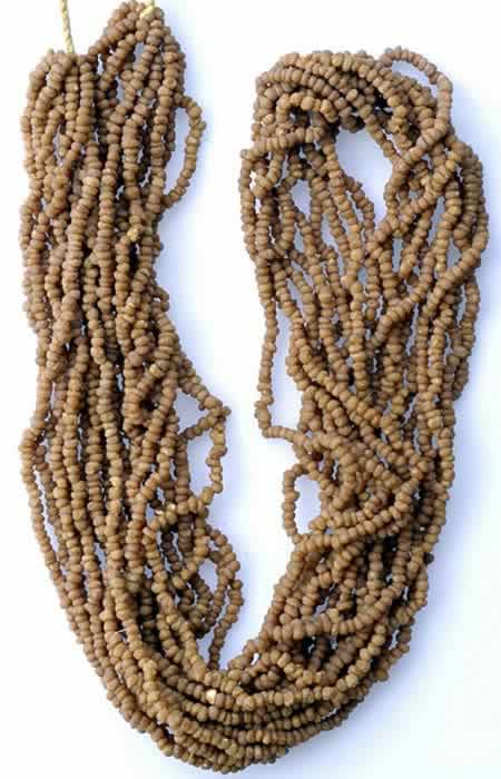 "Myrrh", necklace of 10 strands, Mali