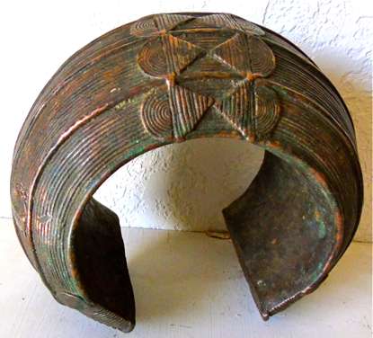 A set of 3 bronze bells excavated from the Djenne area, Mali